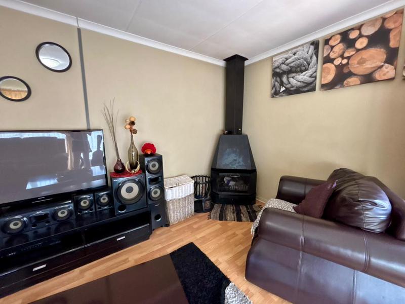 3 Bedroom Property for Sale in Pellissier Free State